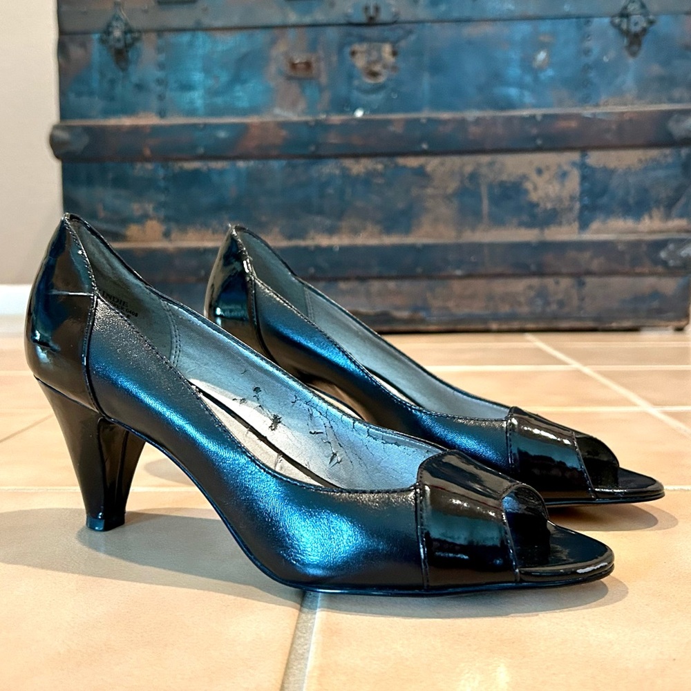 Open-toe Black Heels